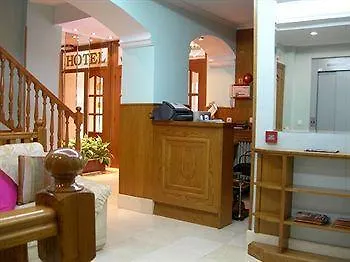 Le Petit * سلامنكا